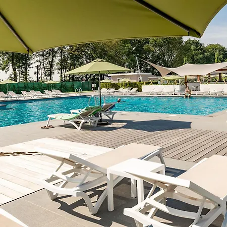 In Limburg With Outdoor Fireplace Bemelen